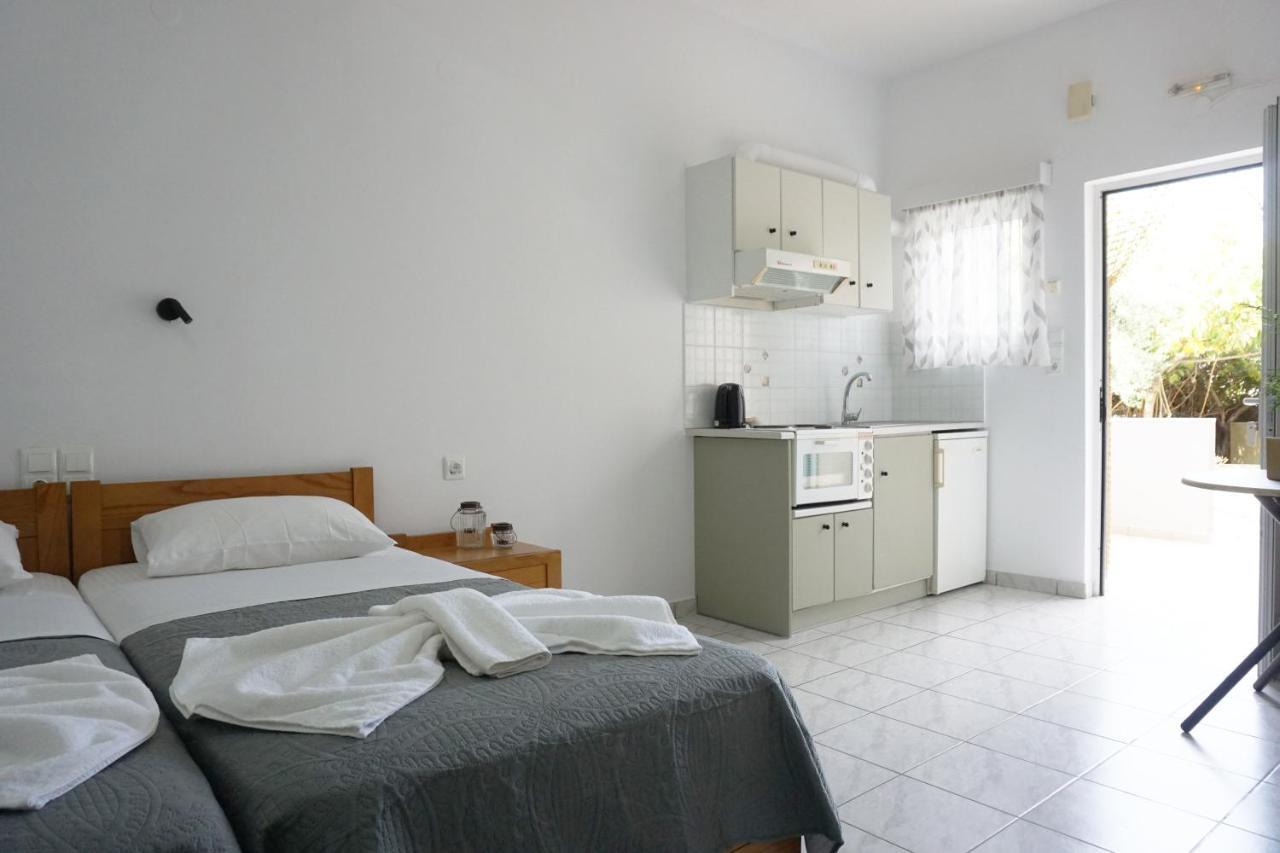 Aphrodite Studios & Apartment Bali  Buitenkant foto